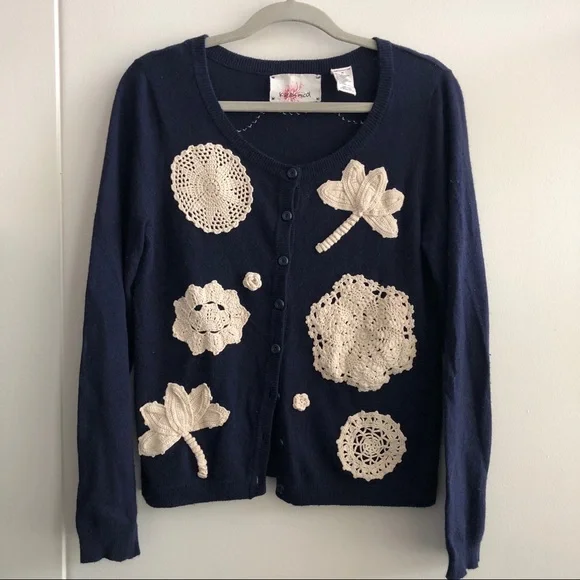 Karen Nicol crochet applique cardigan - Picture 2 of 8